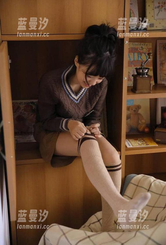 秀人网 - 深入探索尤妮丝女神写真，免费下载她的每一份独特之美.txt