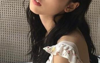 秀人网 – 在线感受幼幼兔女郎的优雅，原图呈现迷人的性感魅力.txt