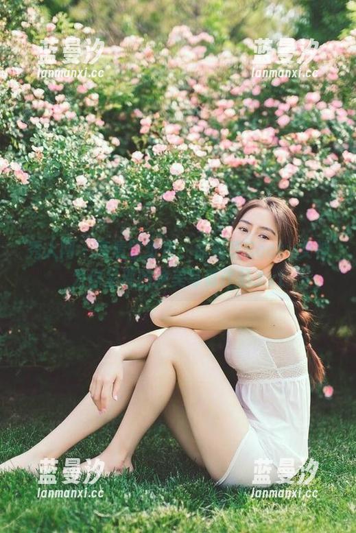 秀人网 - 高清壁纸库：徐莉芝Booty女神为你呈现的绝美写真作品.txt