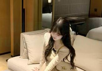 秀人网 – 透过李丽莎姐姐的视角，发现那些让人心动的写真与图片.txt