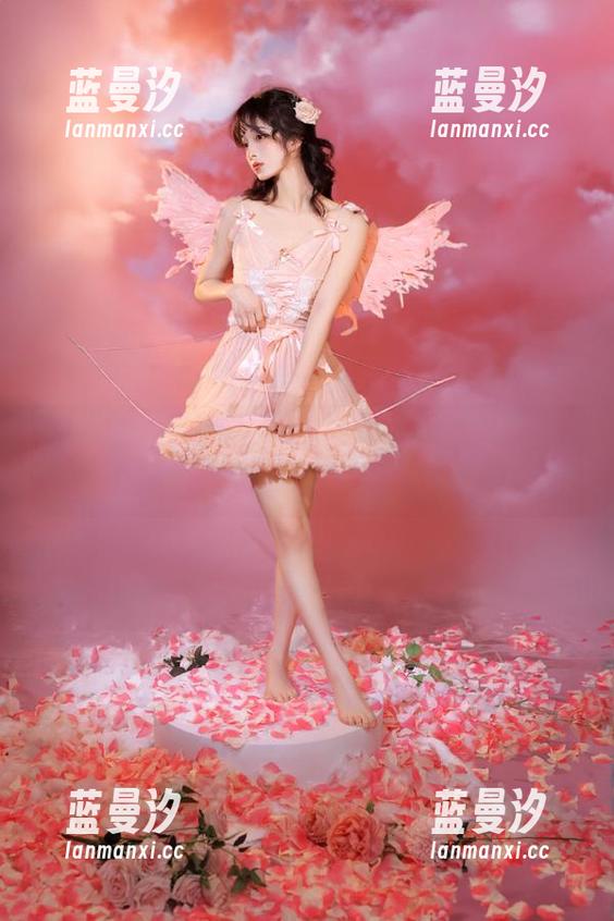 秀人网 - 当李雅柔穿上白衬衫：图库里的优雅女神降临！.txt