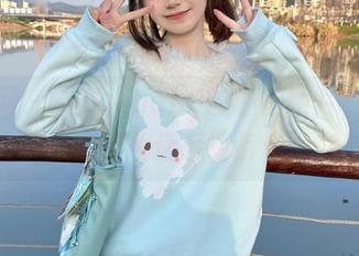 秀人网 – 柒喜小baby的私拍图片，仿佛少女的悄悄话轻轻诉说.txt