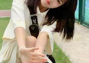 秀人网 – 潘琳琳ber的天台写真分享，记录每一个微笑与阳光的交融.txt