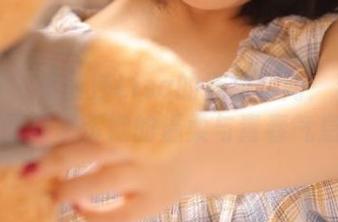 秀人网 – 爱丽莎Lisa的清纯瞬间：精选原图与图集展示她的温柔与青春气息.txt
