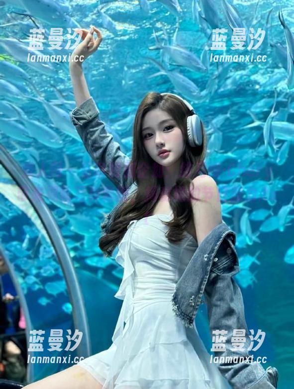 秀人网 - 圣诞特别企划：绯月樱-Chery带来温馨写真套图，揭秘她的节日魔力.txt