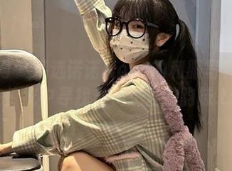 秀人网 – 精选诺诺Nono的和服写真集：在传统中寻找当代女性的韵味.txt