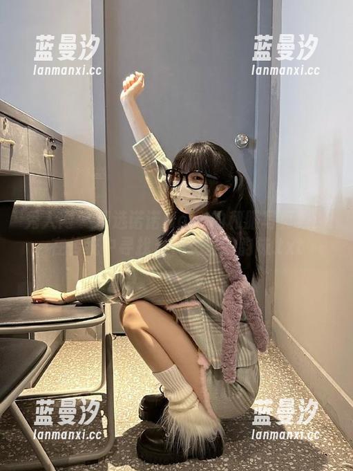 秀人网 - 精选诺诺Nono的和服写真集：在传统中寻找当代女性的韵味.txt