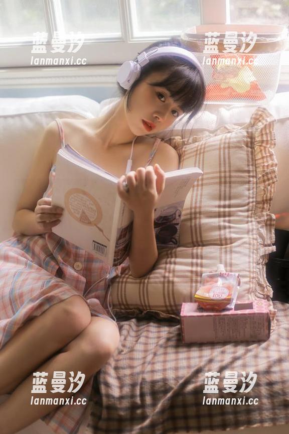 秀人网 - 套图探秘：谢芷馨Sindy的精彩套装照片，带你领略不一样的时尚风潮！.txt