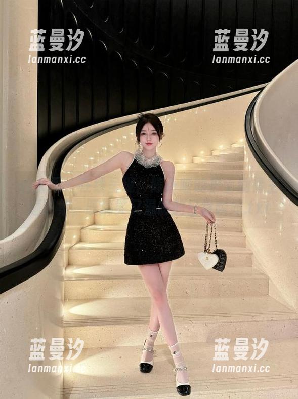 秀人网 - 在线呈现：陈小喵的护士剧情主题图集，既搞笑又温暖的日常瞬间.txt