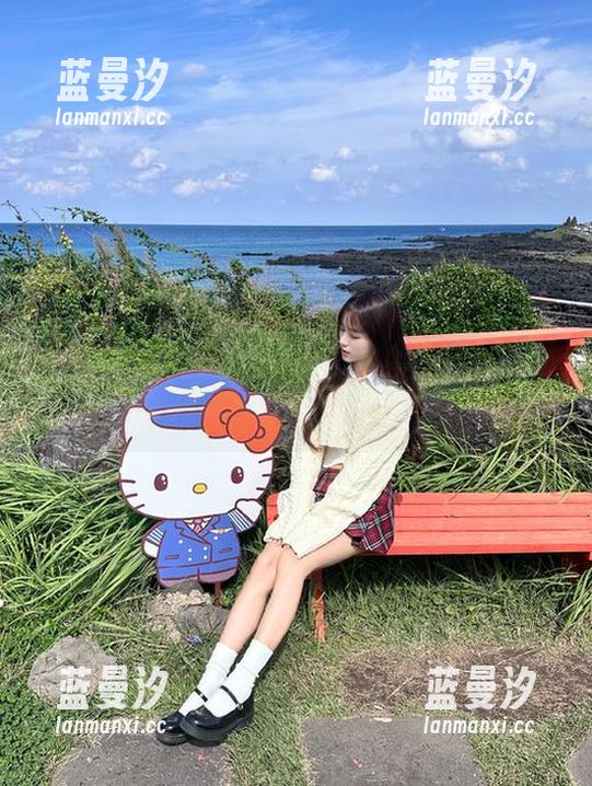 秀人网 - 粉色优雅，陈念灵Vickyao写真中的福利与美感交织不凡.txt