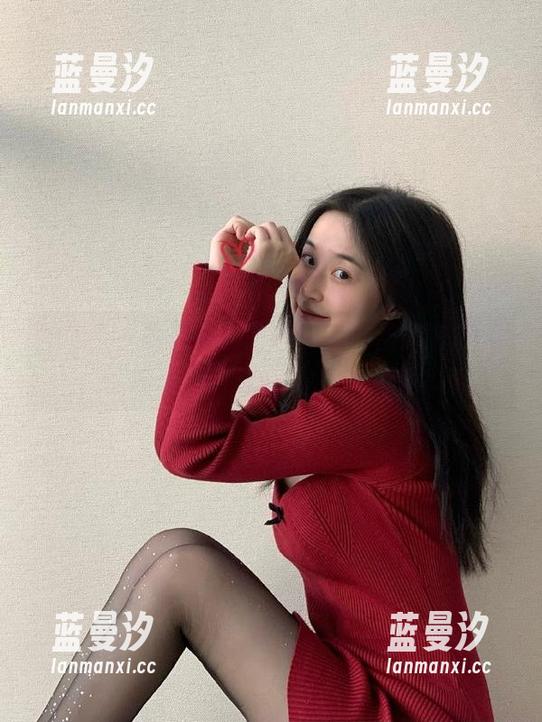 秀人网 - 揭开神秘面纱：陈雅漫VICKY学妹独家美图合集大曝光！.txt