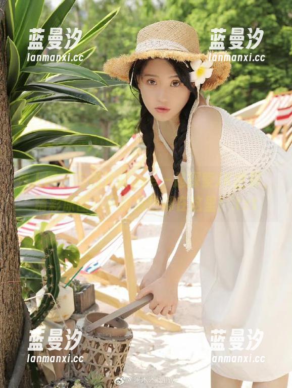 秀人网 - 与雨儿酱eve一起探索JK世界，精彩原图和下载地址都在这里！.txt