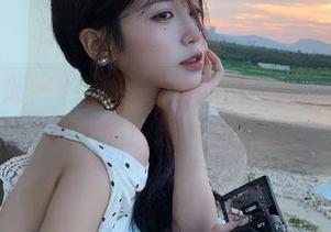 稚乖画册 – 你没见过的赤西夜夜，职业装写真壁纸中的职场时尚密码！.txt