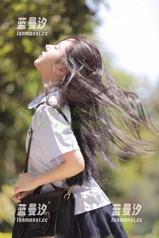 紧急企划 - 打开小枫妹妹高清图册，沉浸在每一帧的视觉盛宴中.txt