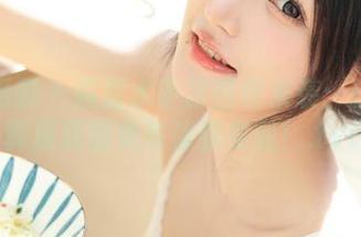 绮梦摄影 – 露露水手服图包来袭：精选写真展现甜美与清新交融！.txt