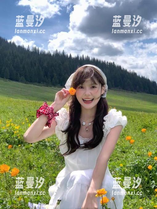 网红馆 - 下一个空姐梦想，尽在杨晨晨sugar的免费图册中，立刻下载探索她的魅力.txt