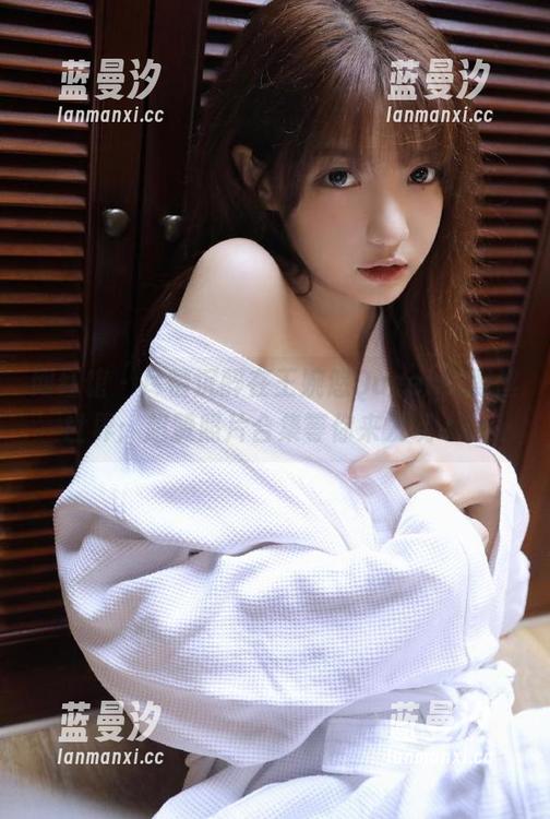 网红馆 - 尽情沉醉在王婉悠Queen的黑丝世界：超赞照片合集等你来发现.txt