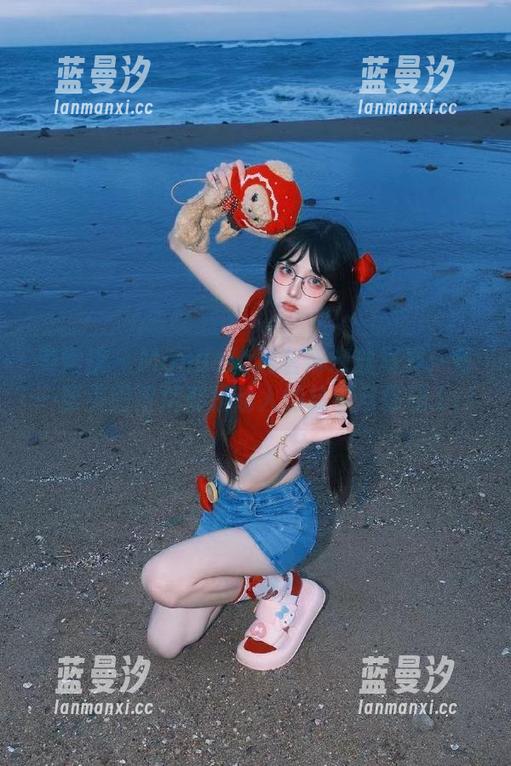 美媛馆 - Manuela玛鲁娜灰丝写真：每一张美图背后都是动人的故事与情感.txt