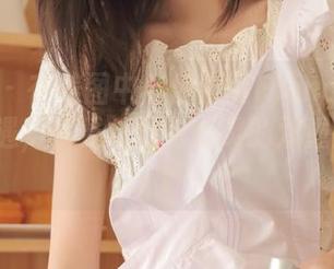 美媛馆 – 在美图中与伊雨蔓Fiona的裸足作品相遇，享受视觉与心灵的双重盛宴.txt