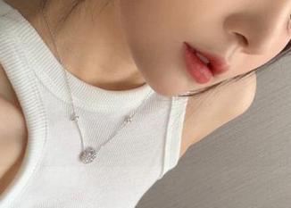 美媛馆 – 热门博主唐琪儿：神秘蒙面蕾丝套图更新，尽享时尚与艺术的无限魅力。.txt