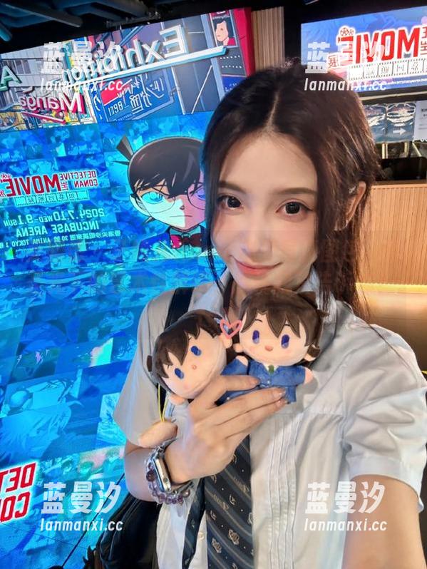 美媛馆 - 子纯儿Annie内衣写真图包：无圣光下的艺术性解读，别说我没告诉你！.txt