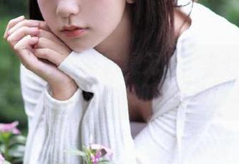 美媛馆 – 谁说教室枯燥无味？李七喜用高清写真让学习变得如此生动！.txt