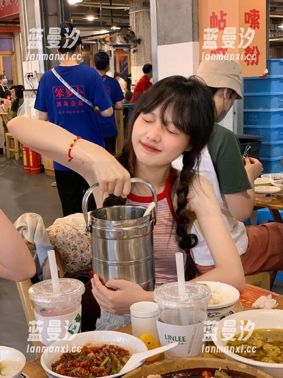 美媛馆 - “豆baby女王”图集：每一张原图都在诉说动人故事.txt