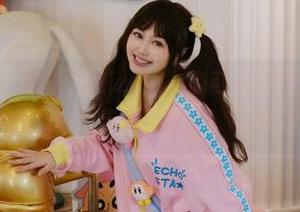 日本美少女“脱尾巴Mizuki”的可乐JK风格：欣赏细腻原图与优质资源！.txt