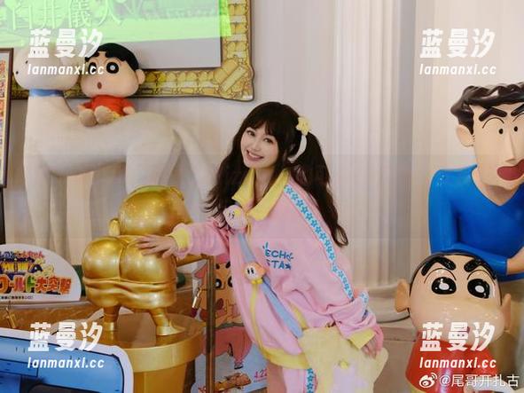 日本美少女“脱尾巴Mizuki”的可乐JK风格：欣赏细腻原图与优质资源！.txt