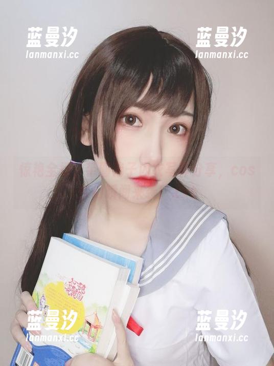惊艳全场，芋圆侑子内衣写真分享，cos梦幻瞬间来袭！.txt