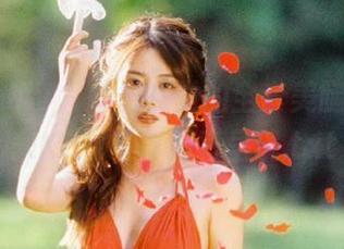 花漾show – 撞击视觉的全套美腿图片，宋KiKi写真精彩呈现.txt