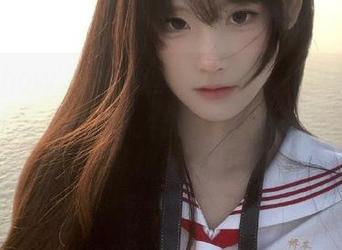 花漾show – 尤妮丝Egg的黑白诗篇：慢慢品味每一张作品合集中的细节与情感图集.txt