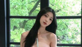 微密圈 – 探索若若老师浴室写真，图库中的精选作品让你沉醉其中.txt