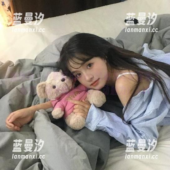 蜜桃社 - 小草莓Berry的秘书写真资源大放送，快来感受她的灵动魅力！.txt