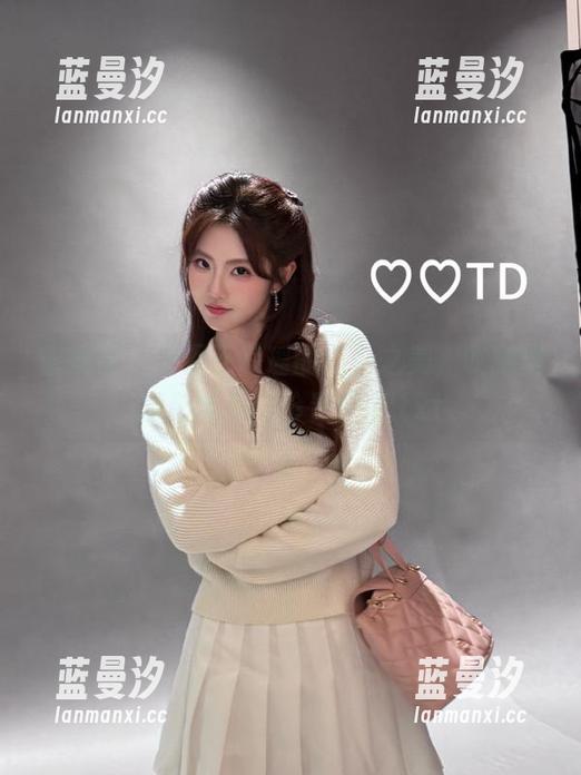蜜桃社 - 发现王静瑶的白色之美，收藏她摄影全集与珍贵原图.txt