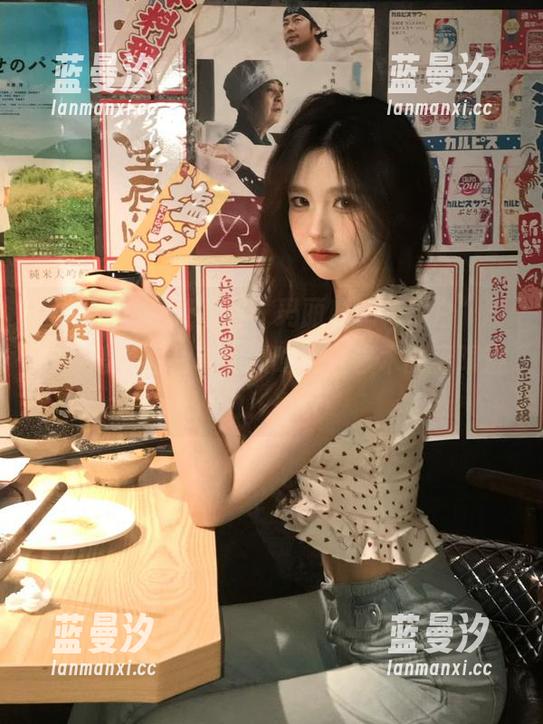 蜜桃社 - 免费欣赏“玛丽Mary黑白”写真，精选图片带你领略黑白艺术的无限魅力！.txt
