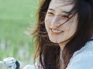 袜啵啵 – 小甜豆奶牛美图图包，展现绝美姿态和无穷魅力的纪实摄影.txt