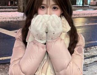语画界 – 想要欣赏优雅与性感兼具的写真作品吗？观看Miko酱御姐的动人演绎，绝对让你心动！.txt