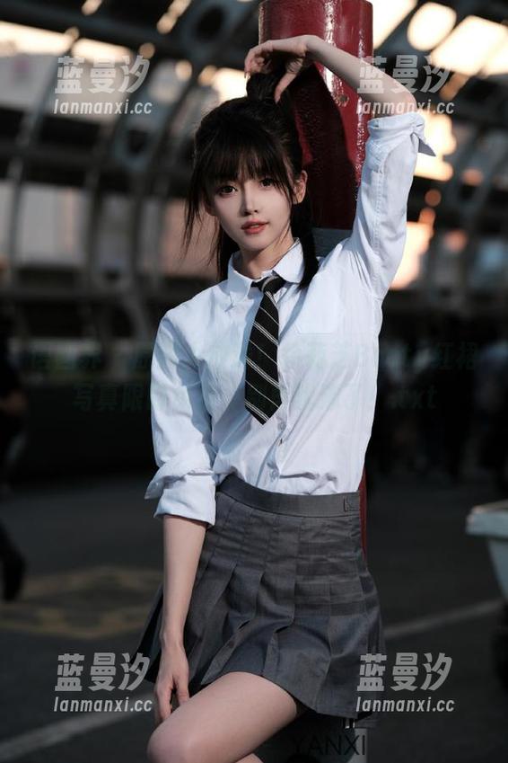 语画界 - 原图大放送！徐莉芝Booty红裙写真限时免费，别再犹豫了！.txt