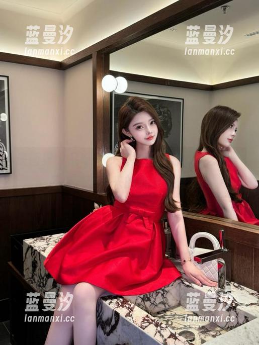 语画界 - 品味“梦梵女王”的写真艺术，感受美图带来的心灵震撼.txt