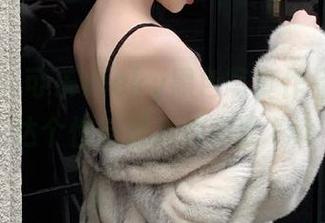 轰趴猫 – 可乐Vicky黑色写真作品深刻表达个性与魅力的极致.txt