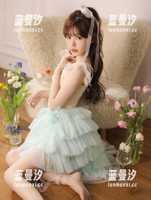 轰趴猫 - 姗姗就打奥特曼浴室主题套图盛大更新，捕捉每一个细腻瞬间.txt
