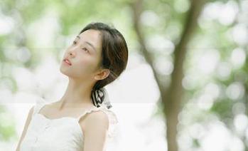 轻兰映画为你送上JK黑丝平底鞋主题美图的丰富资源，瞬间点亮生活.txt