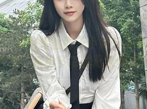 微密圈 – 亲密接触醇子小姨与学妹写真资源合集，缤纷多彩的青春回忆.txt