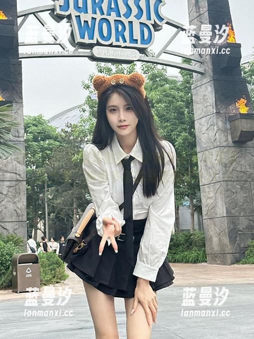 微密圈 - 亲密接触醇子小姨与学妹写真资源合集，缤纷多彩的青春回忆.txt