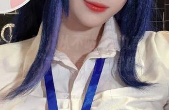 捕捉光影：阿九从不咕咕(九言)展示的申鹤海灯节高清图片赏析.txt