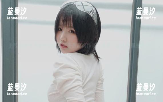 上传阿半今天很开心的高清光辉旗袍作品，免费下载尽享美丽时刻！.txt