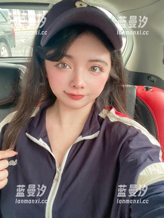 解析阿寨寨教室全套写真图片，感受创意与艺术的结合.txt