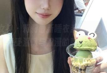 青丘女神 – 莉莉最新睡衣系列原图，带你感受温暖与浪漫的瞬间.txt