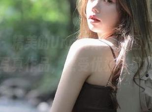 青豆客 – 精美的Una尤娜美腿图片，观看她的写真作品，感受优雅与风格.txt